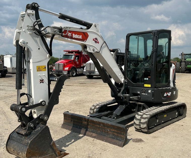 2021 Bobcat E42 R2 series  mini excavator