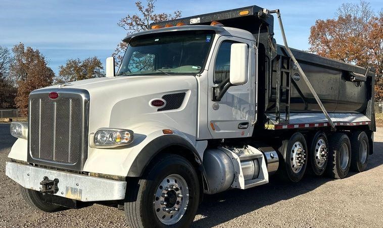 2019 Peterbilt 567 dump truck