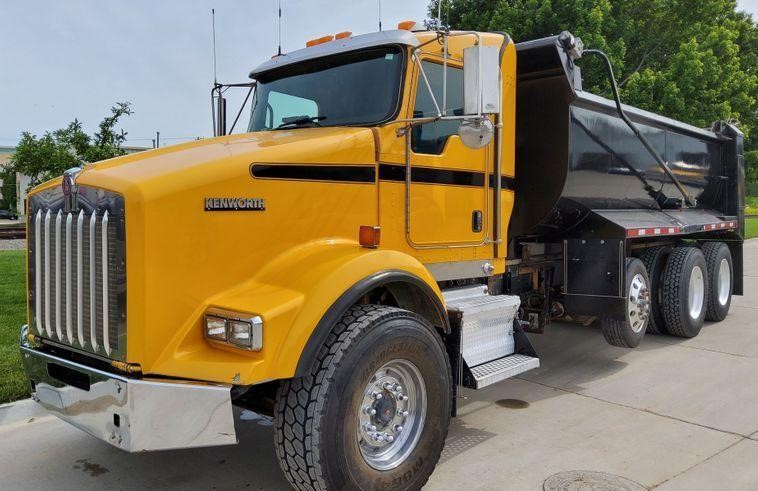 2007 Kenworth T800  dump truck