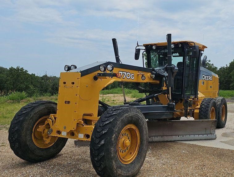 2015 John Deere 770G motor grader