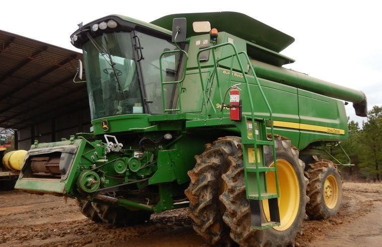 2010 John Deere 9670 STS combine
