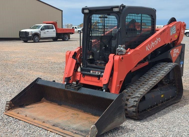 2022 Kubota SVL97-2 tracked skid steer loader