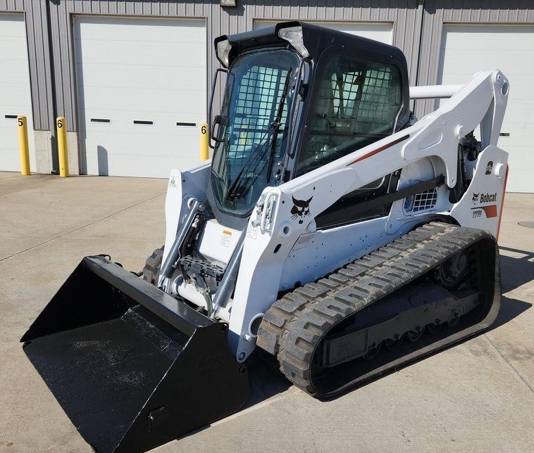 2018 Bobcat T770  tracked skid steer loader
