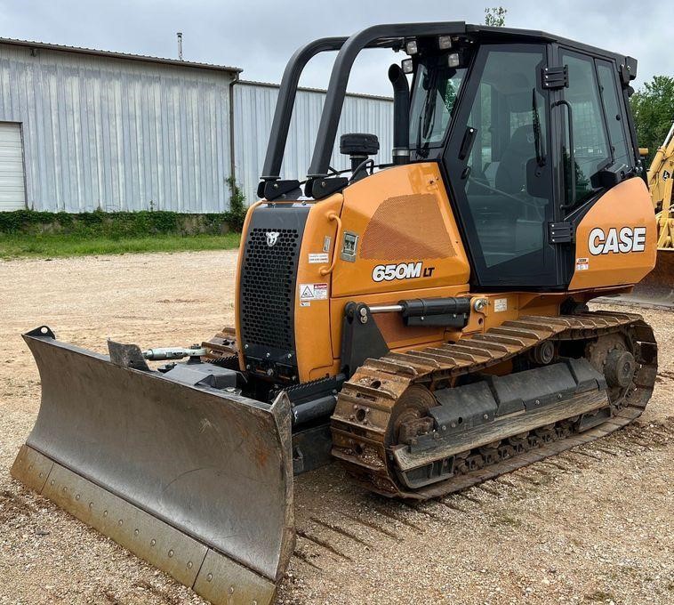 2020 Case 650M LT  dozer